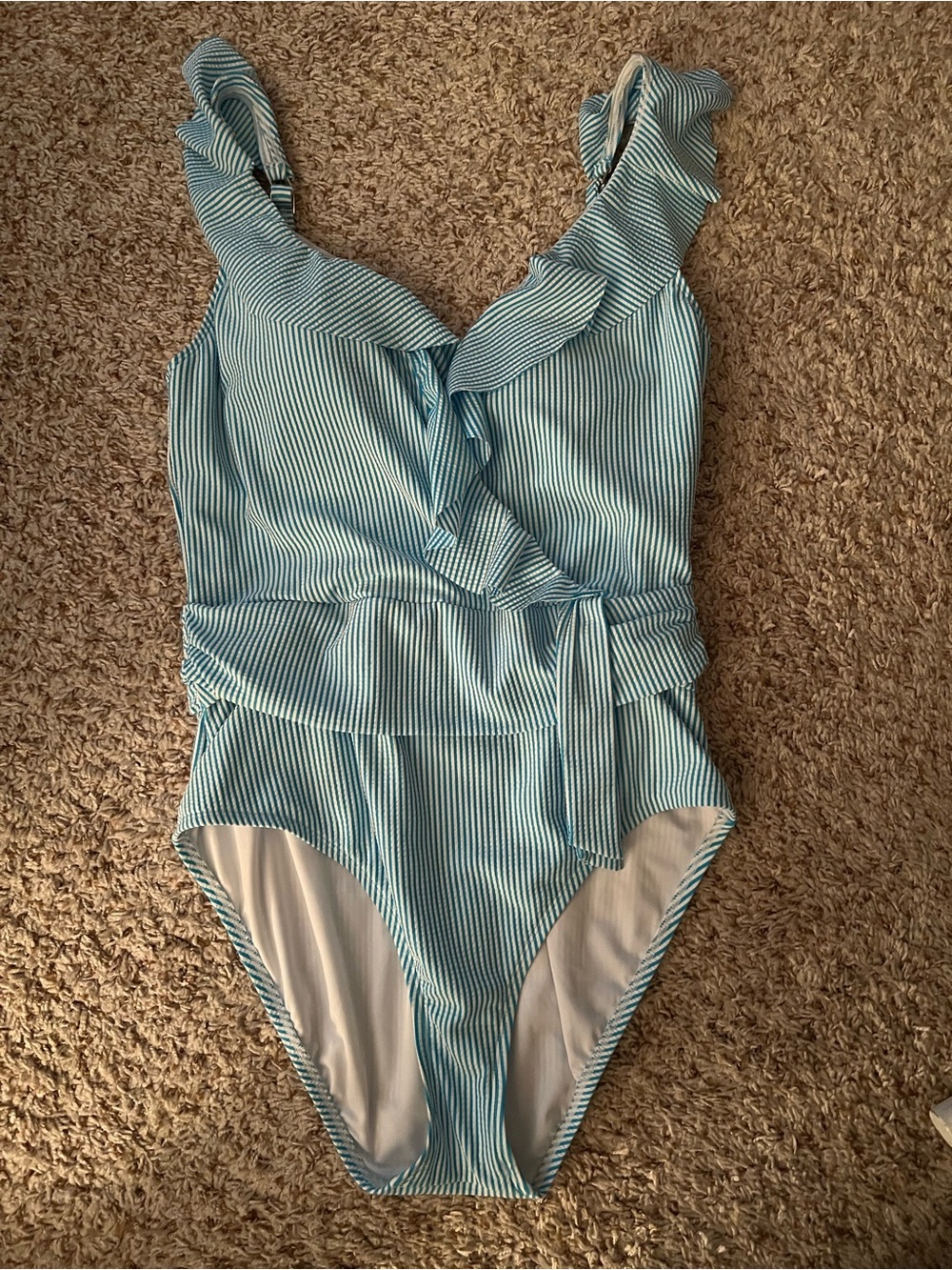 Lilly Pulitzer Delphie one-piece blue & white seersucker stripe swimsuit size 14